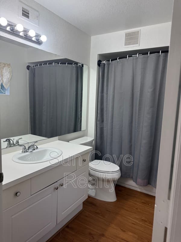 Lutz Condo: 4201 Woodstorks Walk Way