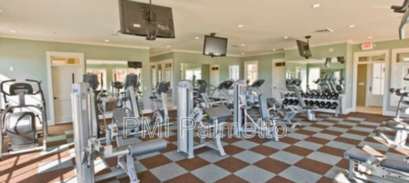 Lexington House: 2322 High Bluff Loop