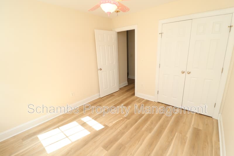 Holly Springs House: 125 Gremar Dr