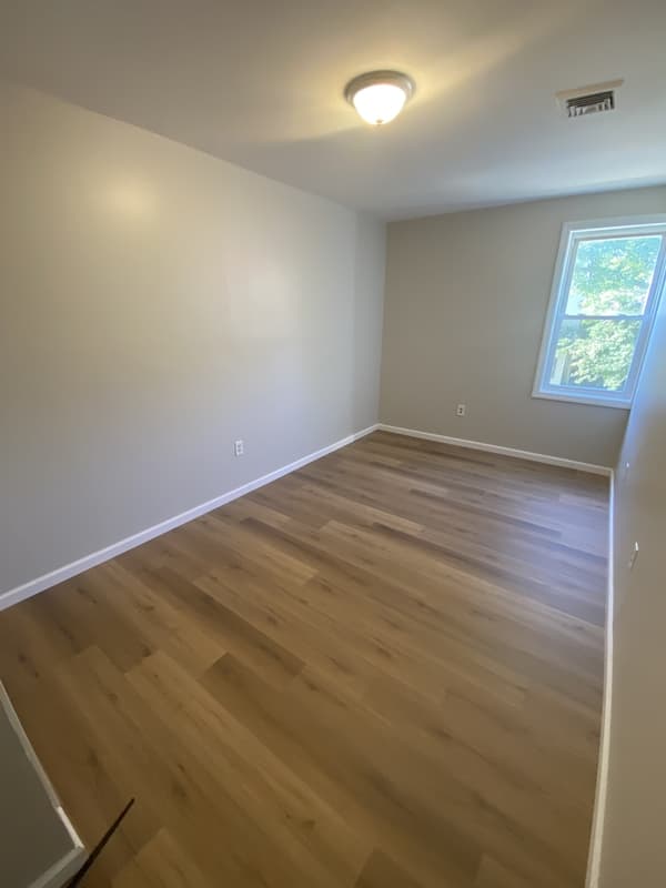 Hartford Condo: 12-20 Rockville Street - 14B