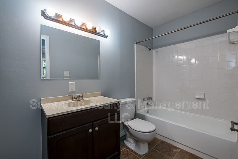 Atlanta House: 568 Stokeswood Ave SE