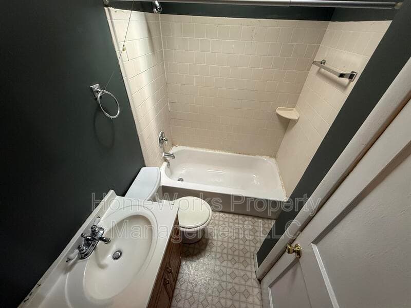 BALTIMORE Townhome: 3844 ELMLEY AVE
