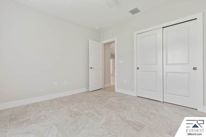 Palm Coast House: 6 Karl Court