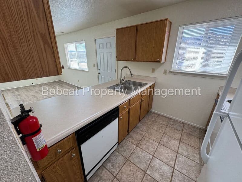Dayton Condo: 136 Dayton Village Parkway