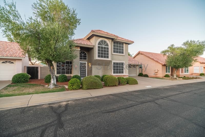 Phoenix House: 3924 E Orchid Ln