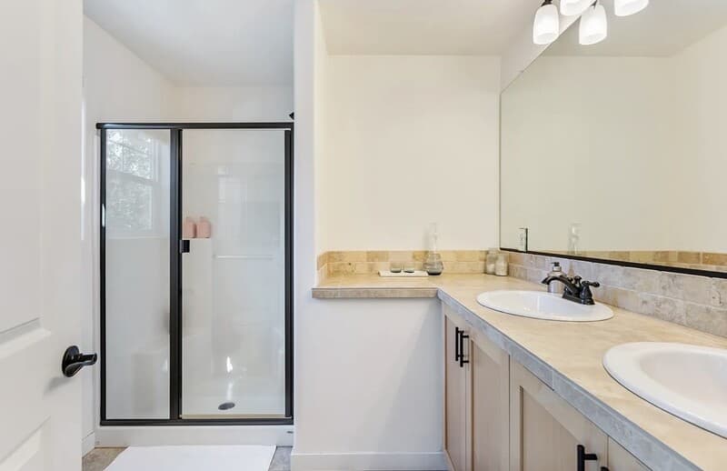Beaverton House: 370 Southwest 204th Terrace