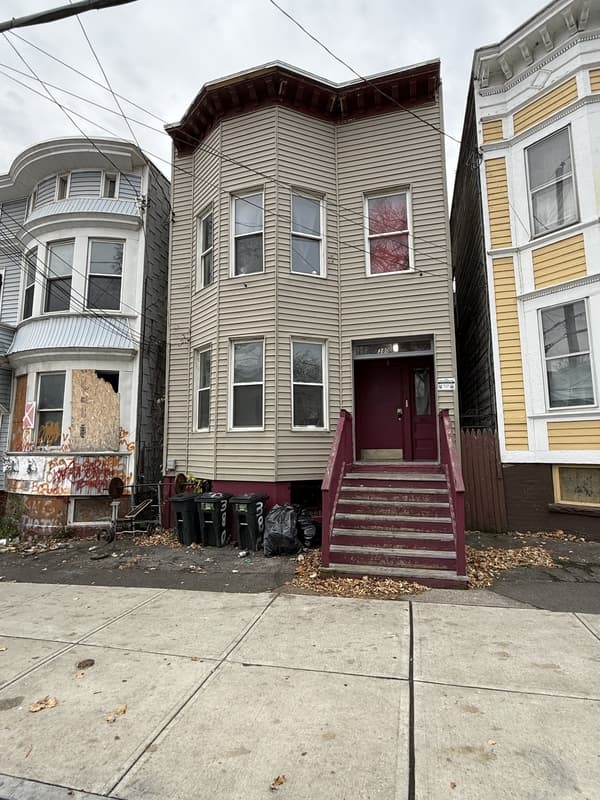 Albany Condo: 380 Orange Street - 2