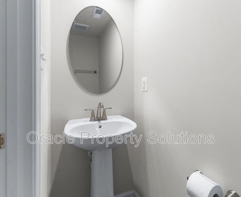 Hanover Townhome: 7850 Brandy Station Road
