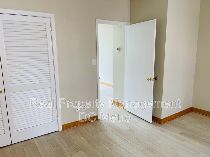 Washington Condo: 3 Washington Circle NW