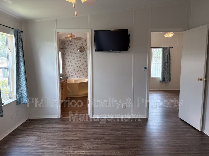 Valrico House: 3515 Zephyr Ln