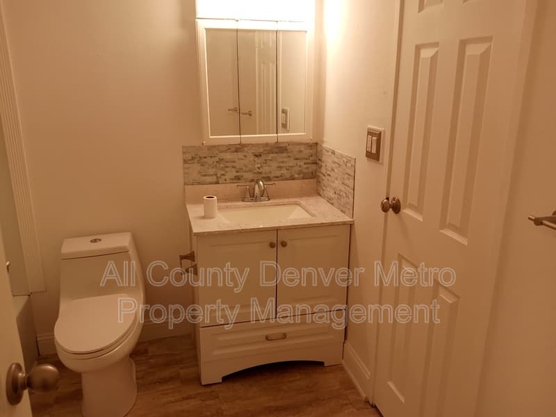 Golden Condo: 1300 Golden Circle - 103B