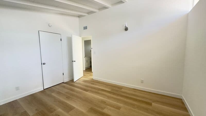 Glendora House: 1254 E Ada Ave