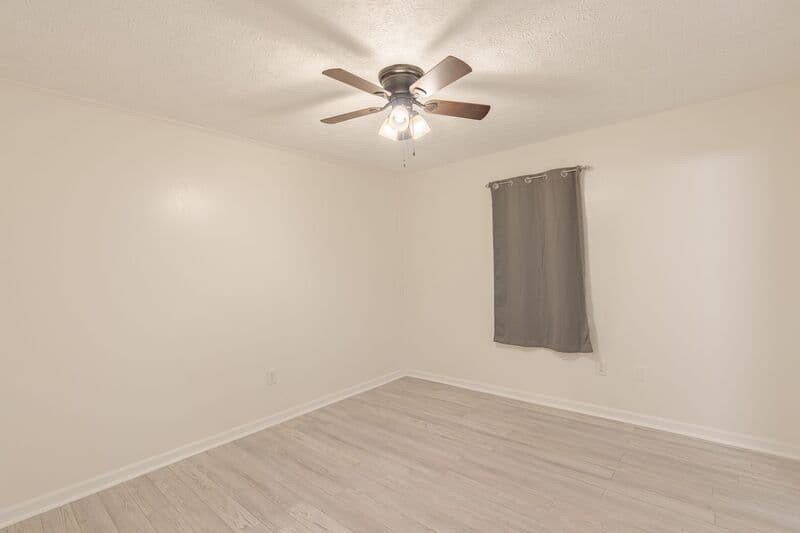 Winterville House: 122 Timber Drive