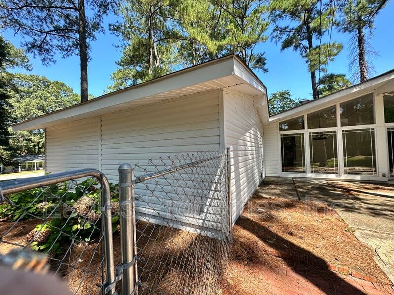 Goldsboro House: 508 Forest Hills Drive