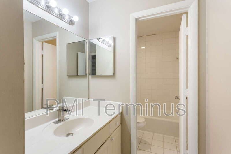 Marietta Townhome: 2672 Moss Lane