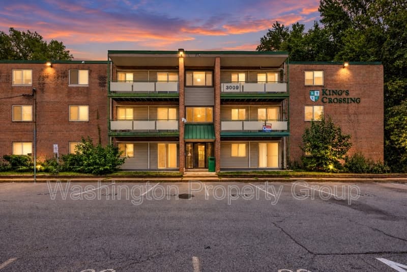Temple Hills House: 3009 Southern Ave