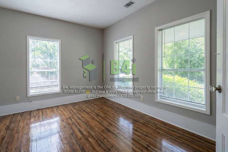 Macon House: 1240 Rocky Creek Rd
