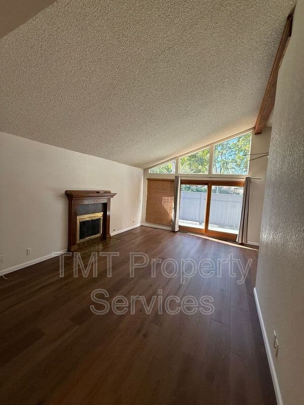 San Luis Obispo House: 66 Linda Lane