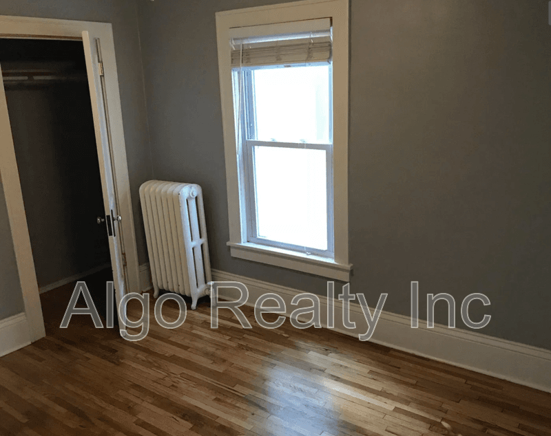 Minneapolis Condo: 3129 Grand Ave S - 1