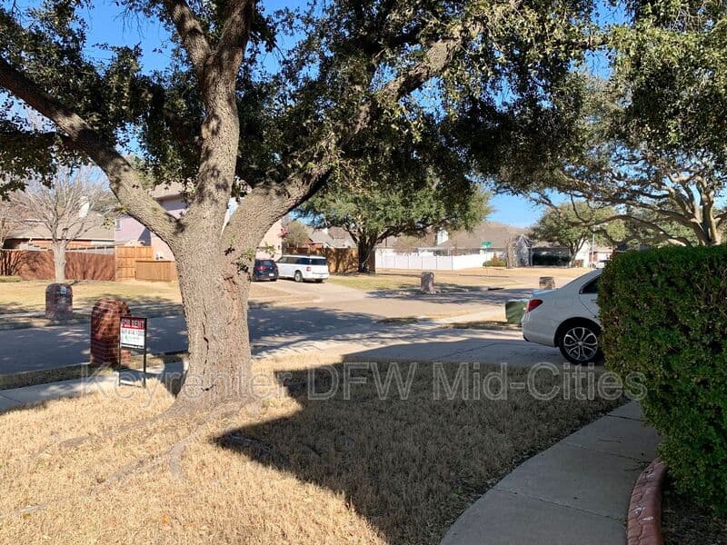 Plano House: 2320 Kittyhawk Drive