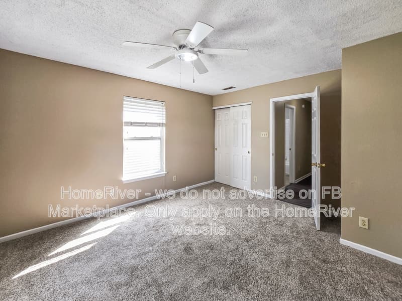 Indianapolis House: 1294 Castleford Ln