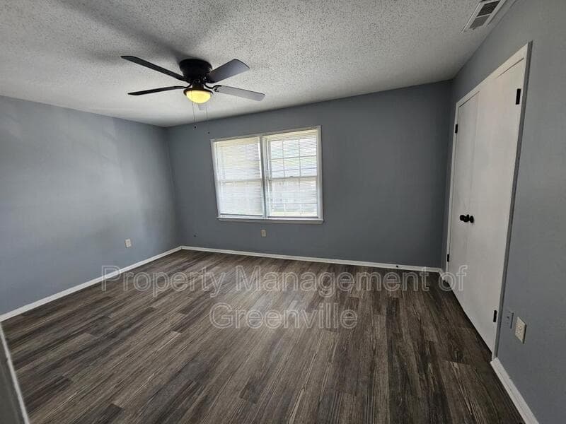 Greenville Condo: 6526 White Horse Rd