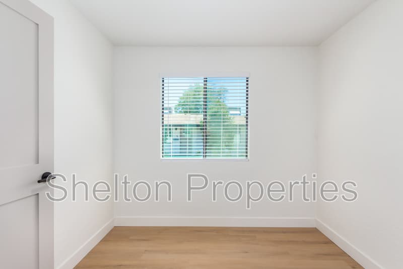Phoenix Condo: 616 N 10th Ave Unit G