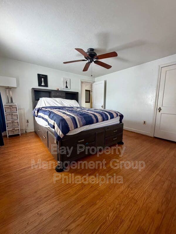 Philadelphia House: 6522 N American St