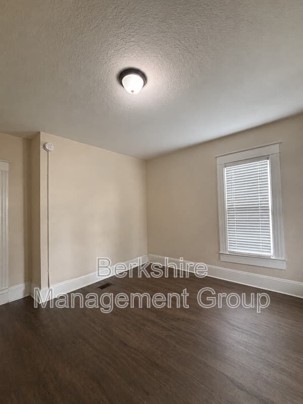 Lakeland Townhome: 118 S Lake Ave