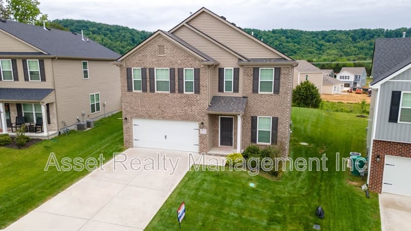 Knoxville House: 7832 Beeler Farms Ln