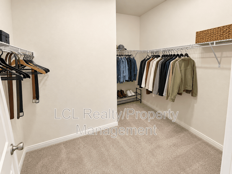 Winchester House: 29221 Searchers Ct