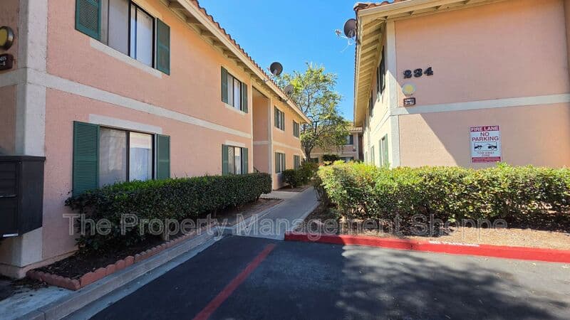 Santa Paula Condo: 234 S Steckel Drive