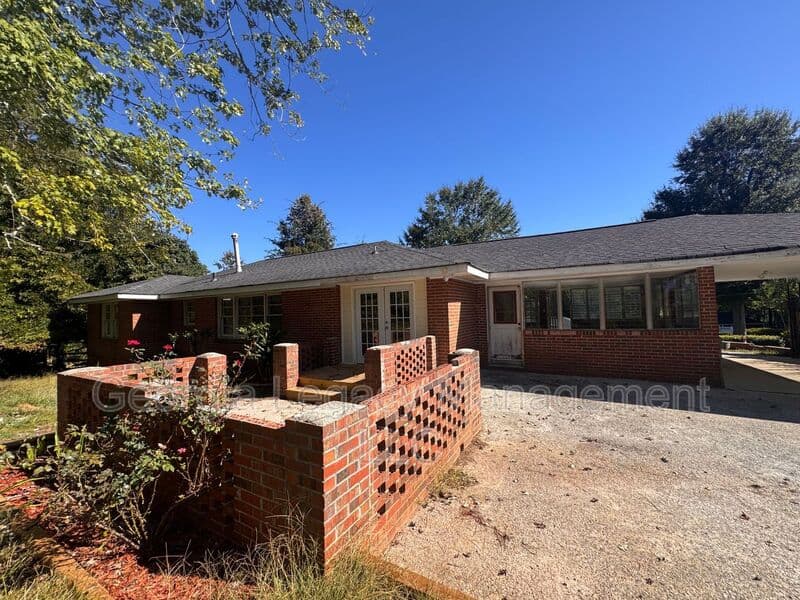 Toccoa House: 116 Seminole Drive