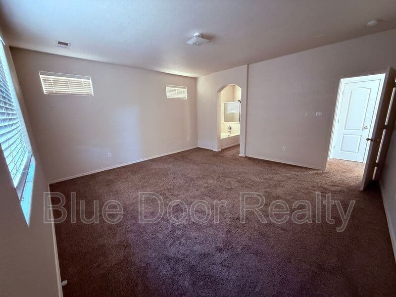 Rio Rancho House: 1379 Peppoli Loop