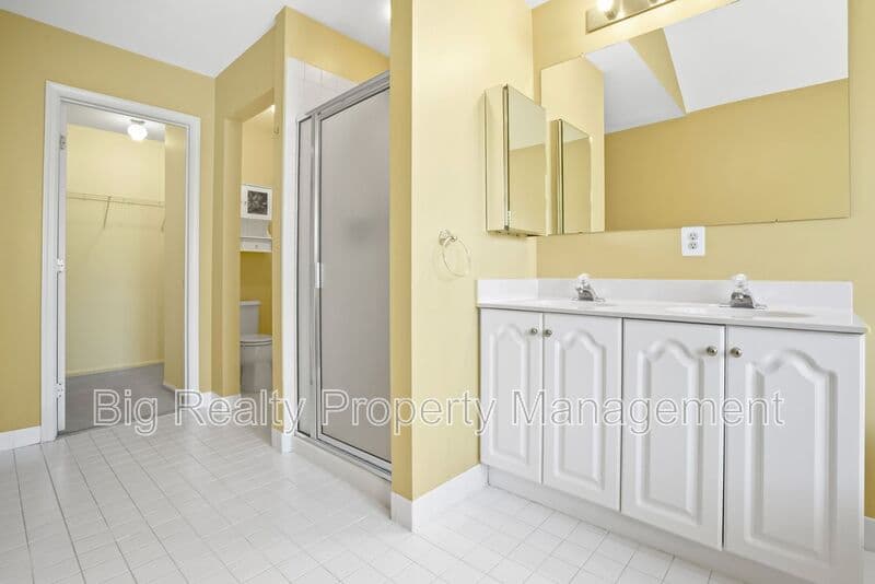 Collegeville House: 114 Harvard Dr