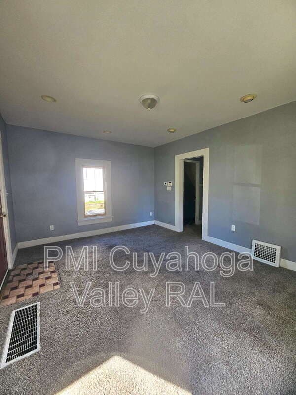 Barberton House: 243 19th Street Northwest