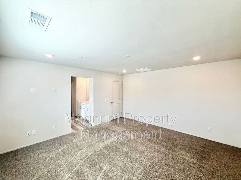Winchester House: 31799 Woodbank Way