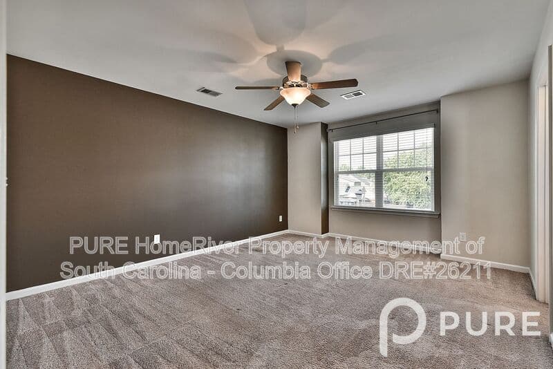 West Columbia House: 512 Spanish Leaf Lane
