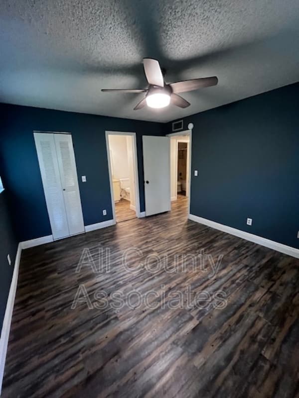Palm Harbor Condo: 3277 Fox Chase Cir N