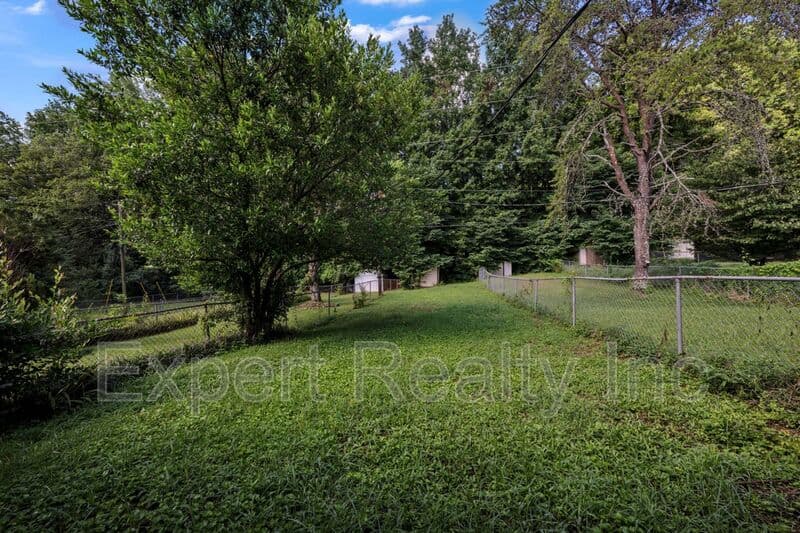 Birmingham House: 2346 Grayson Valley Circle