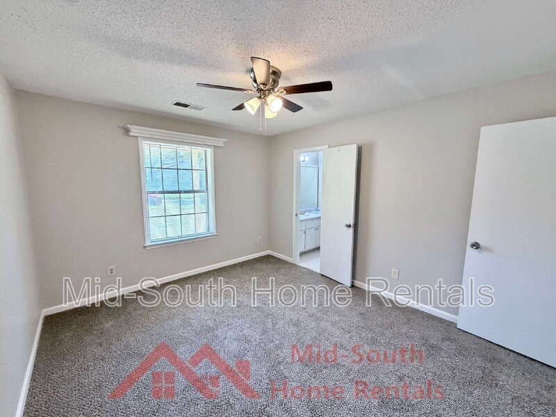 Memphis House: 5660 Pathway Cir