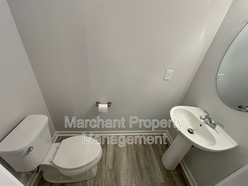 Greer Townhome: 154 Randwick Lane