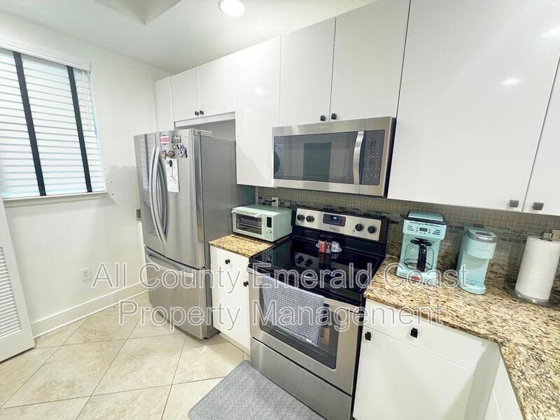 Destin Condo: 211 Durango Road