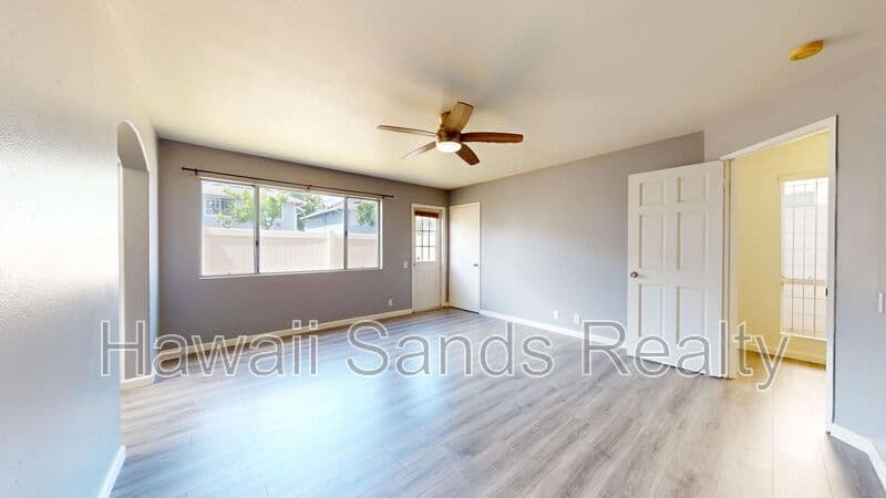 Ewa Beach House: 91-204 Kuina Pl
