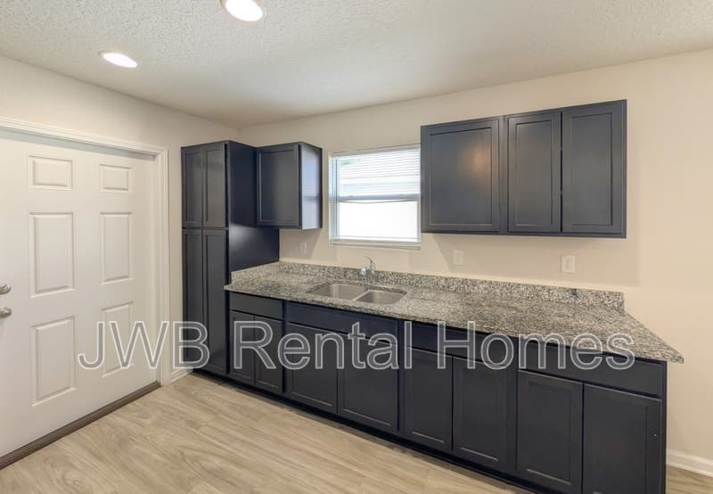 Jacksonville House: 2034 Hartridge St
