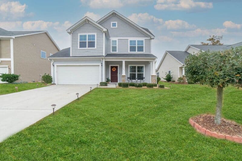 Pooler House: 341 Casey Dr