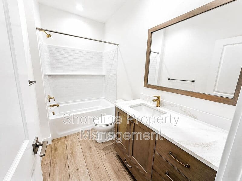 Star House: 8547 W Millcreek Drive