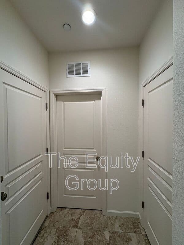 Visalia House: 4306 West Lark Ave
