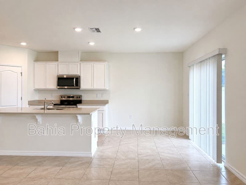 Haines City House: 869 Ambleside Dr