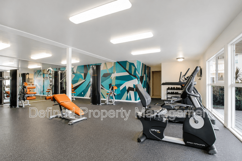 Reseda Condo: 7722 Reseda Blvd 131